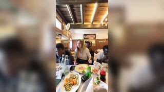 Facciamoli entrare tutti dai....signora ora bunga bunga