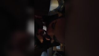 Hai il cazzo super duro e le palle gonfie come mai?