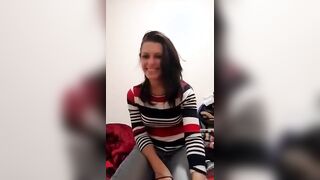 Succhiare il cazzo e farlo sborrare col sorriso