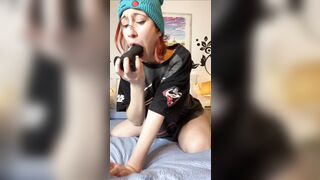 Bocchino deepyhroat cazzo nero di gomma of