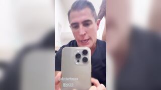 Lucrezia ritoccatina al culo