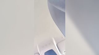 Moglie italiana che succhia il cazzo a black in auto