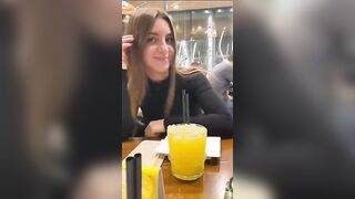 Teen troia al ristorante of