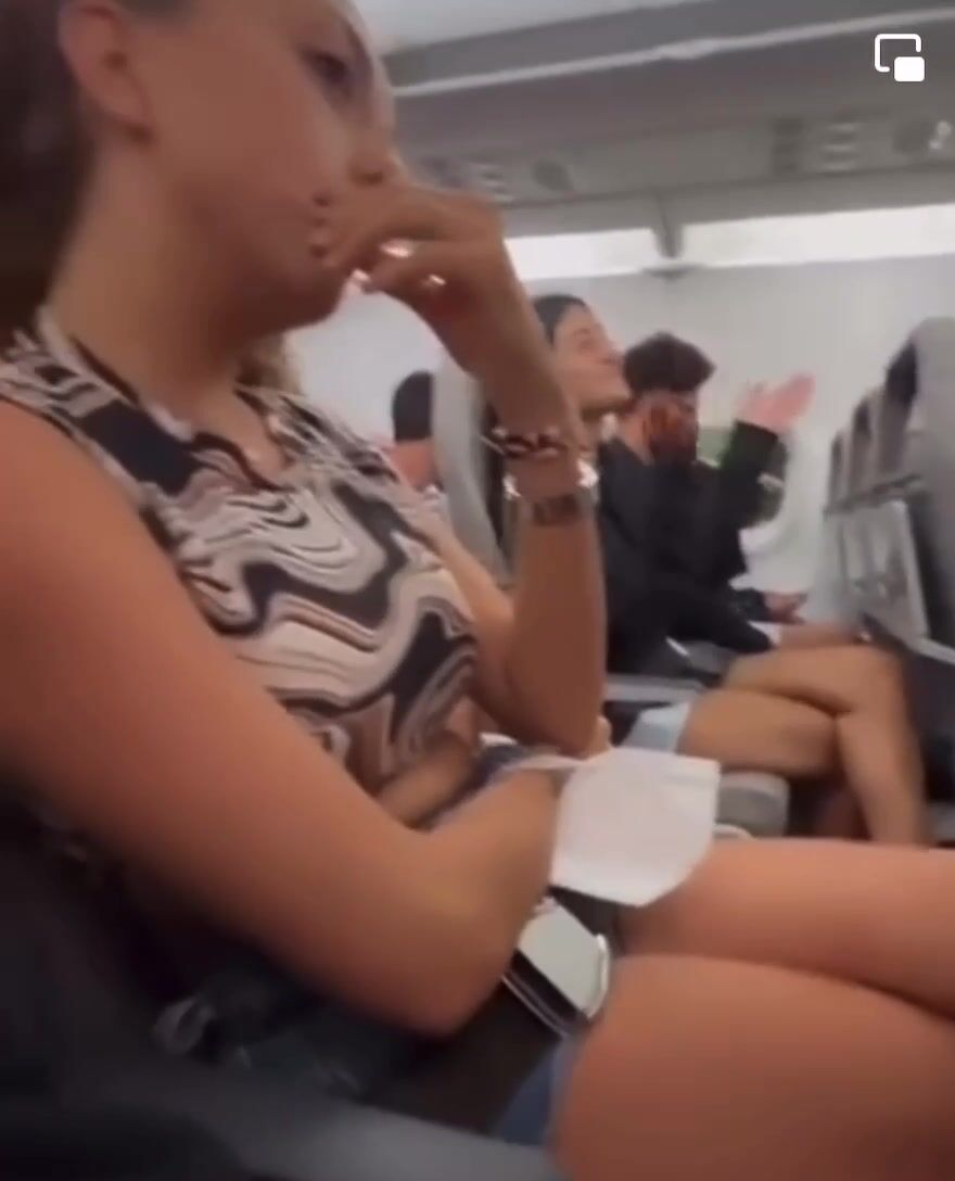 Un applauso a Giorgia che ha perso la verginità