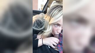 Mi piace succhiartelo! Aspetta arriva una macchina