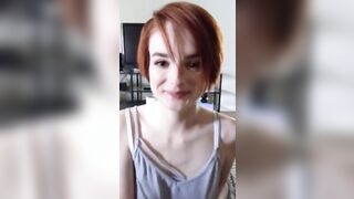 Teen rossa schizzata in bocca