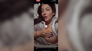 Elisa un bel paio di tettone