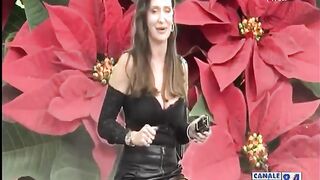 Joanna Golabek tutta scosciata