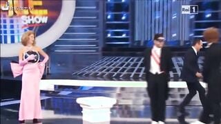 Veronica Maya tette in diretta tv Tale e quale show