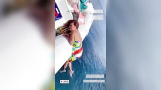 Veronica Maya porca in barca