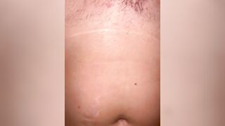 Sara Bell ditalino sotto le coperte