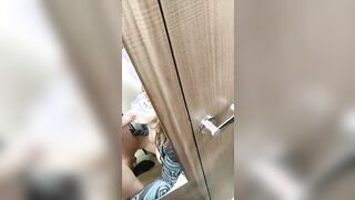 Dopo facciamo il cazzo farcito con fragola e panna