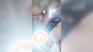 Mi riempie di sperma dopo avermi scopata