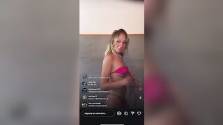 Chadia Rodriguez diretta coi suoi fans Instagram
