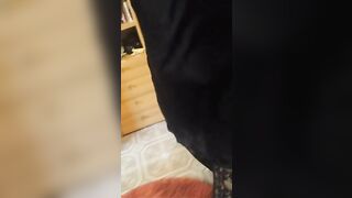 Inginocchiati e succhiamelo piano piano