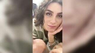 Leccami la cappella e guardami negli occhi amore