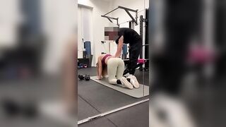 Shinra incopntra il fans personal trainer e fira un porno con lui OF