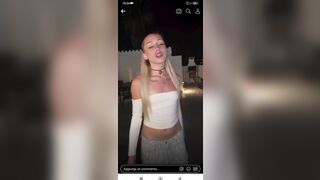 Adult Creatos Noi succhiamo tante salsicce