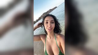 Le tettone naturali di Naomi De Crescenzo