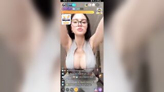 M4rtina V1smara sexy live Bigo