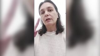 In camerino a provarmi qualche vestito