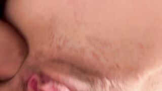 E' tutto dentro Oh si porca troia - Moglie anale pov