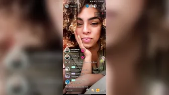 Video porno divanice17 tette Gratis su Itpornit