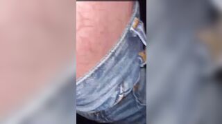 Hai il preservativo Certo che ce l'ho... Non stai facendo un video vero?