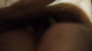 Urla come una puttana prendendo il cazzone la mia troia