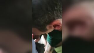 Vedi Enzo che brava mia moglie? Un cazzo in fica e uno in bocca