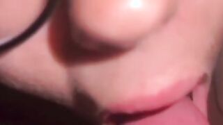 La sua bocca piena di sperma POV