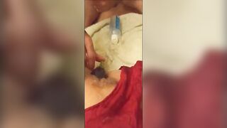 Masturbata con grossa melanzana