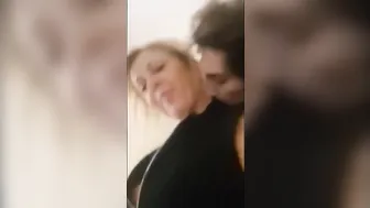 Video porno disabile dotato Gratis su Itpornit
