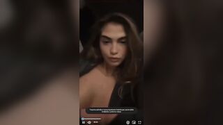 Ragazza italiana of con bellissime tette rifatte