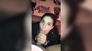 Pompino fidanzata italiana con 2 dita in culo