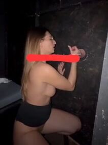 Glory hole succhia tre cazzi di sconosciuti