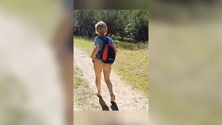 Passeggiata moglie troia esibizionista