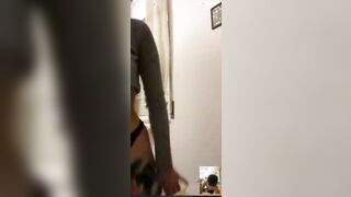 Studentessa italiana si spoglia su whatsapp eccitanto l'amico