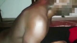 Tutto in culo anche le palle - Moglie cuckold anale con africano