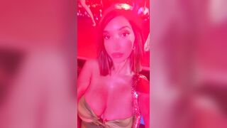 Naomi De Crescenzo influencer italiana tettona