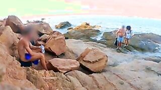 Tradisco mio marito con sconosciuto in spiaggia OF