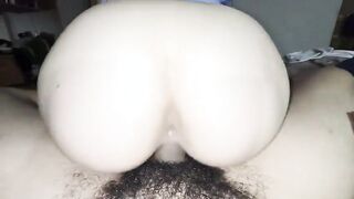 Mi svuoto nella sua fica a smorzacandela