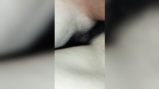 La fica pelosa della mia amica zoccola POV