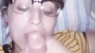 Pompino Delia sborrata in faccia (Dialoghi italiani)