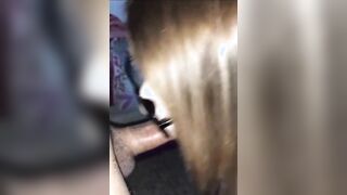 Pompino fidanzata con occhiali italiana