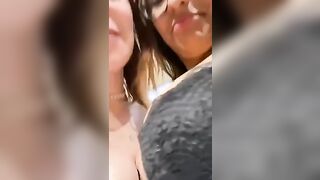 E' Nicolò - Nico guarda le nostre tette