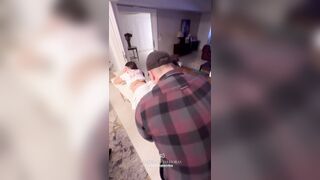 Wanda Nara massaggio rilassante con culo in primo piano