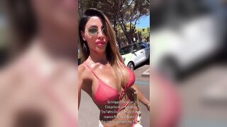 Le tettone di Guendalina in bikini rosso