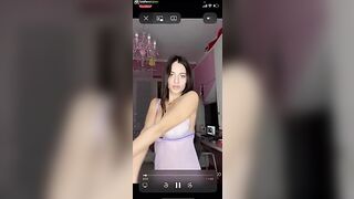 Martina Fusco tette e lato b intimo rosa