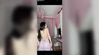 Martina Fusco tette e lato b intimo rosa